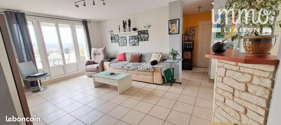 1 bedroom Apartment in La Tour-du-Pin, France No. 201216 11