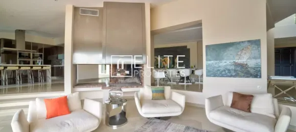 Villa de 7 dormitorios en Mouans-Sartoux, France No. 193602 13