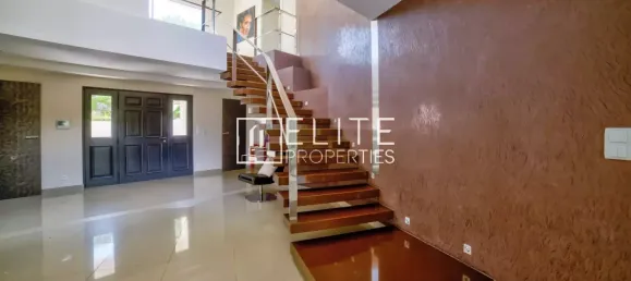 Villa de 7 dormitorios en Mouans-Sartoux, France No. 193602 8