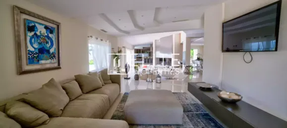 Villa de 7 dormitorios en Mouans-Sartoux, France No. 193602 5