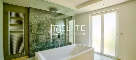 Villa de 7 dormitorios en Mouans-Sartoux, France No. 193602 11