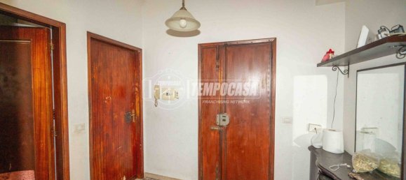 Apartamento de 2 dormitorios en Messina, Italy No. 269645 13