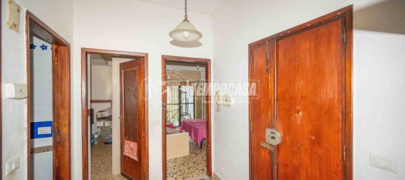 Apartamento de 2 dormitorios en Messina, Italy No. 269645 20