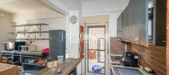 Apartamento de 2 dormitorios en Messina, Italy No. 269645 11