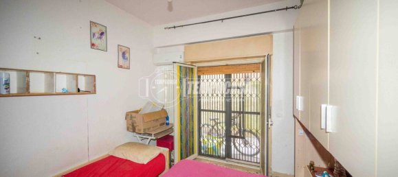 Apartamento de 2 dormitorios en Messina, Italy No. 269645 22