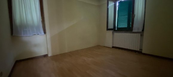 4 rooms House in Bolzano Novarese, Italy No. 49713 8