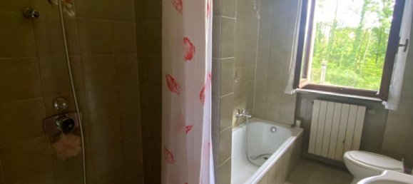 4 rooms House in Bolzano Novarese, Italy No. 49713 17