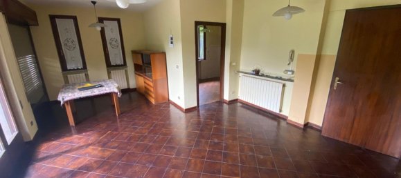 4 rooms House in Bolzano Novarese, Italy No. 49713 30