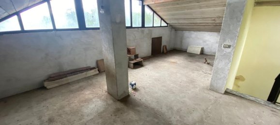 4 rooms House in Bolzano Novarese, Italy No. 49713 23