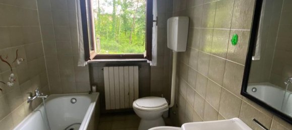 4 rooms House in Bolzano Novarese, Italy No. 49713 18