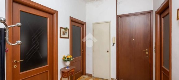 2 Schlafzimmer Wohnung in Turin, Italy, Nr. 145674 4