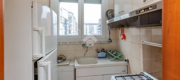 2 Schlafzimmer Wohnung in Turin, Italy, Nr. 145674 9