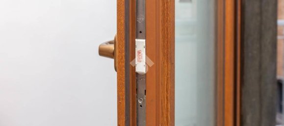 2 Schlafzimmer Wohnung in Turin, Italy, Nr. 145674 16