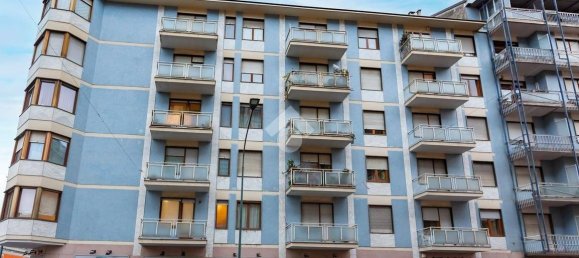 2 Schlafzimmer Wohnung in Turin, Italy, Nr. 145674 2