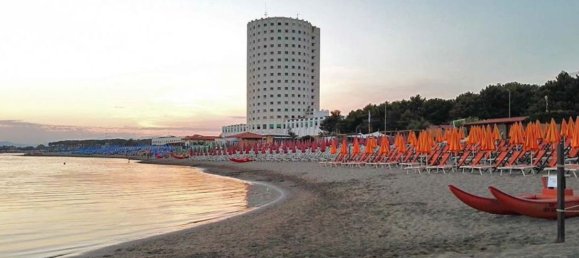 4 غرف نوم شقة في Massa, Italy رقم 372298 7