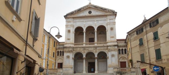 4 غرف نوم شقة في Massa, Italy رقم 372298 10