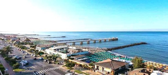 4 غرف نوم شقة في Massa, Italy رقم 372298 2