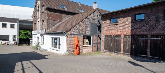 15 rooms Building in Essen, Germany No. 362035 4