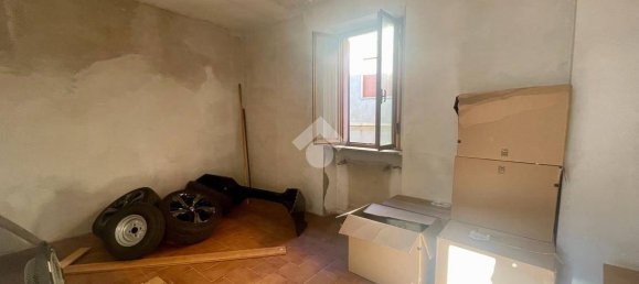 2 Schlafzimmer Haus in Borgomanero, Italy, Nr. 49795 15