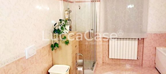 Вилла с 7 комнатами в Лукка, Италия № 160373 12