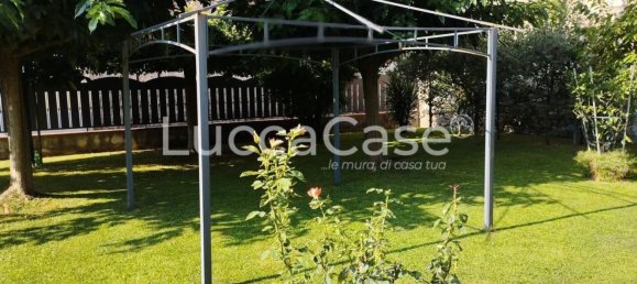 Вилла с 7 комнатами в Лукка, Италия № 160373 17