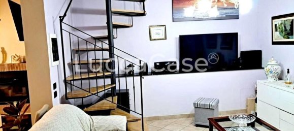 Вилла с 7 комнатами в Лукка, Италия № 160373 3