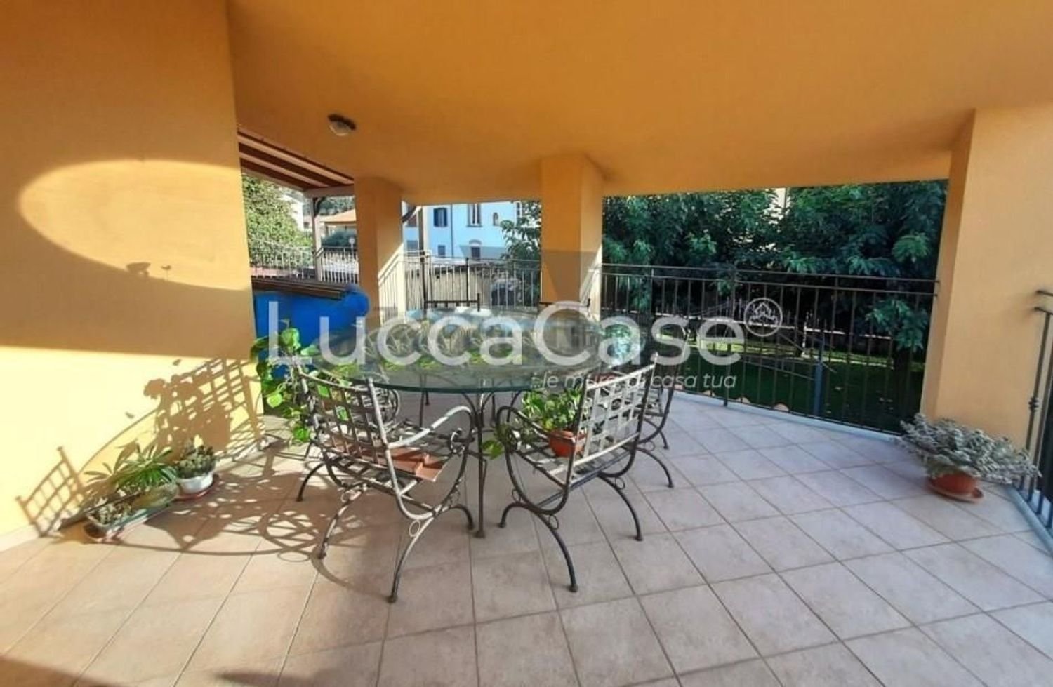 Вилла с 7 комнатами в Лукка, Италия № 160373