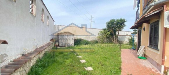 3 bedrooms Apartment in Giugliano in Campania, Italy No. 101842 7