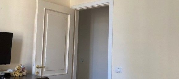 3 rooms Apartment in Milan, Italy No. 336933 18