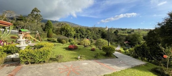 4 bedrooms House in Vazquez de Coronado, Costa Rica No. 295 3