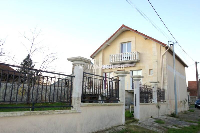 3 chambres Maison à Viels-Maisons, France No. 86129