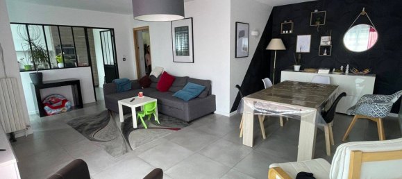 Дом с 8 комнатами в Понто-Комбо, Франция № 329899 14