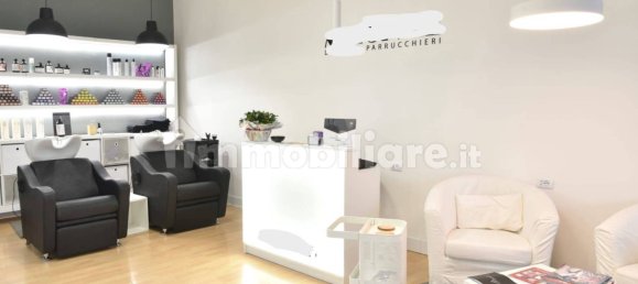 2غرفة عقار تجاري في Cabiate, Italy رقم 283569 2