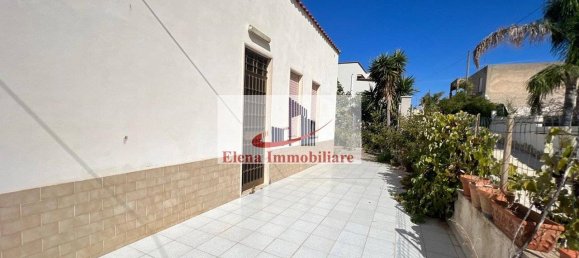3 rooms Building in Alcamo, Italy No. 226544 8