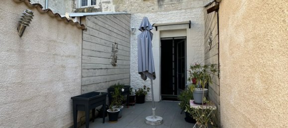 Таунхаус с 2 спальнями в Мортань-сюр-Жиронд, Франция № 282350 2