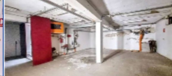 235m² Garage in Alessandria, Italy No. 290387 9