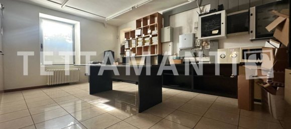 5 rooms Office in Como, Italy No. 378995 17