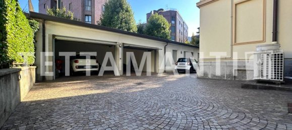 5 rooms Office in Como, Italy No. 378995 22