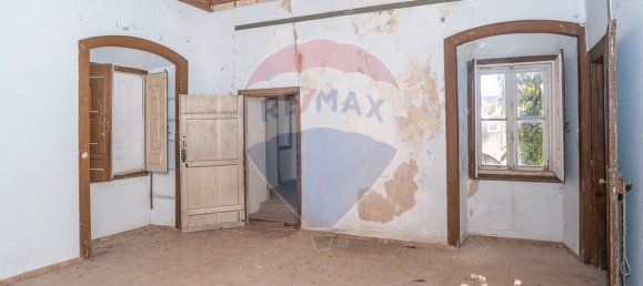 344m² Building in Faro, Portugal No. 65898 26