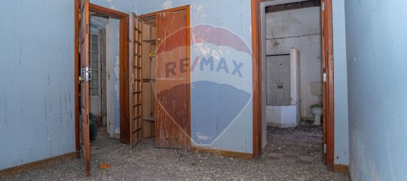 344m² Building in Faro, Portugal No. 65898 38