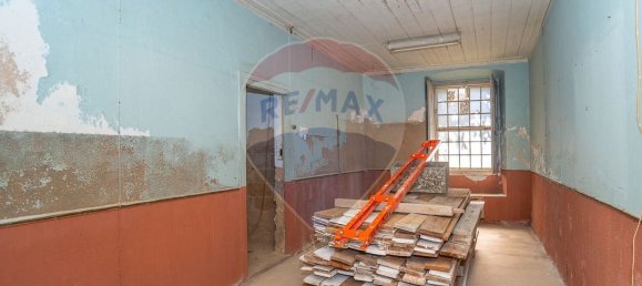 344m² Building in Faro, Portugal No. 65898 13