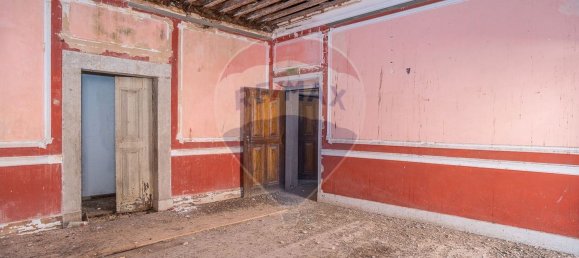 344m² Building in Faro, Portugal No. 65898 19