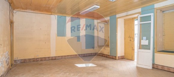 344m² Building in Faro, Portugal No. 65898 6