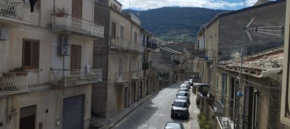 Дом с 3 комнатами в Санто Стефано Квисквина, Италия № 107709 35