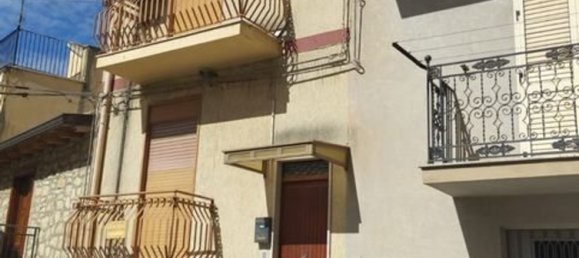 Дом с 3 комнатами в Санто Стефано Квисквина, Италия № 107709 21