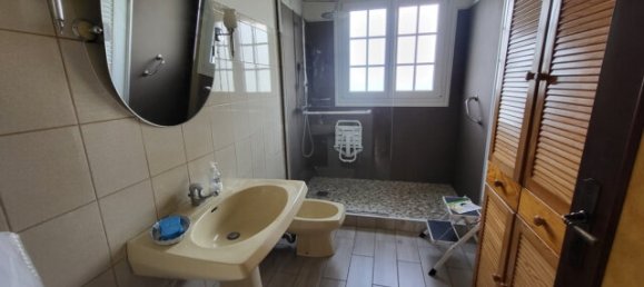 4 bedrooms House in Beauchamps, France No. 223037 6