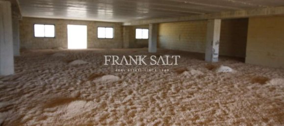 Escritório em Balzan, Malta 450 m² N.º 12660 2