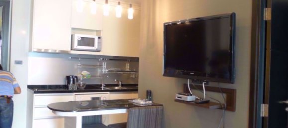 Кондоминиум  с 1 спальней в Патхум Ван, Таиланд № 10200 2