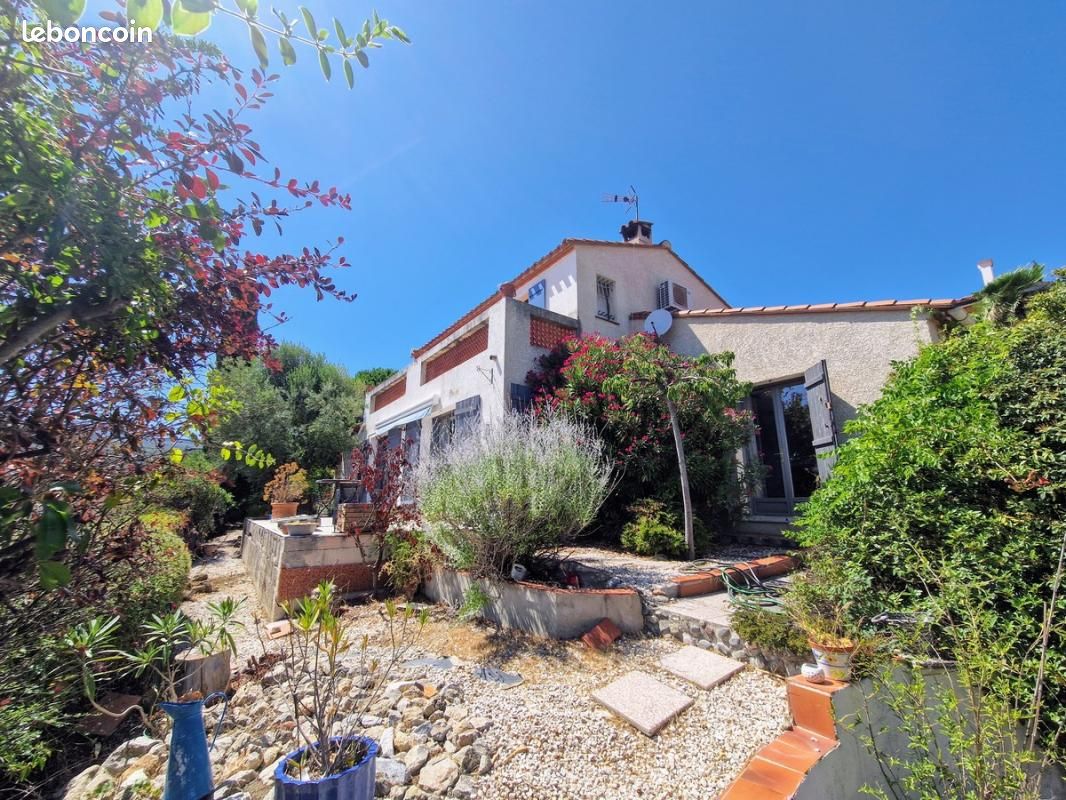 3 chambres Villa à Catllar, France No. 290307