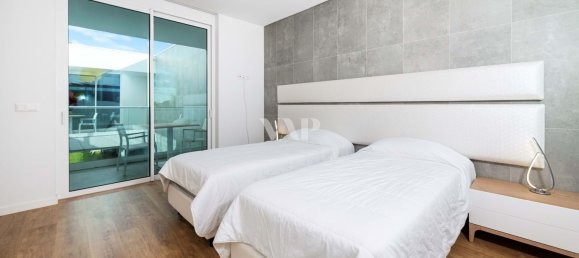 3 bedrooms House in Quarteira, Portugal No. 130951 22